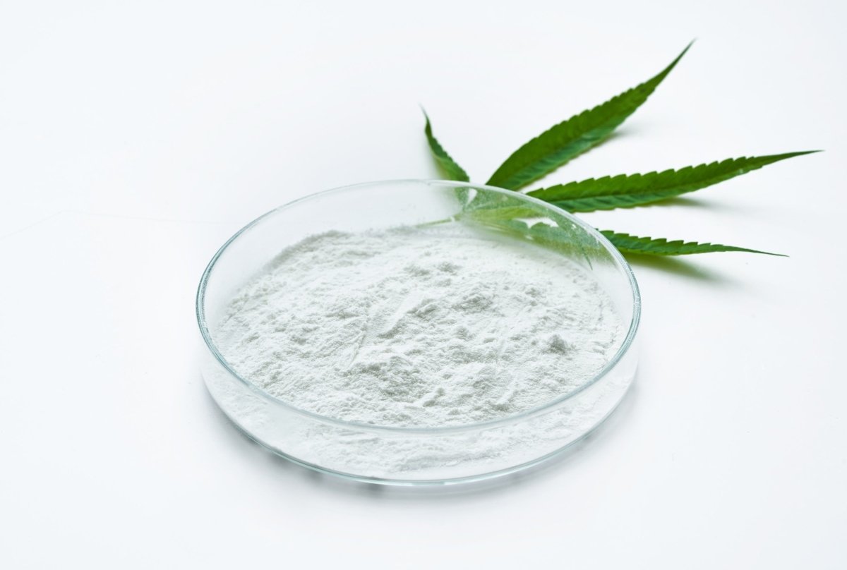 CBD isolate and hemp leaf